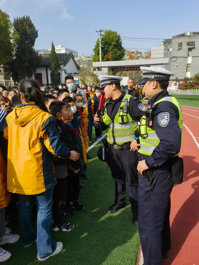 【全國中小學(xué)生安全教育日】漢中交警一大隊開講啦！插圖5